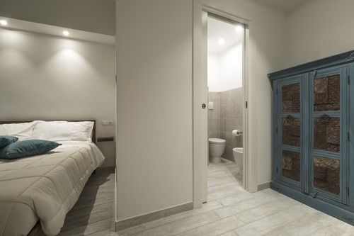 Piazza Martiri Rooms Кальярі Екстер'єр фото